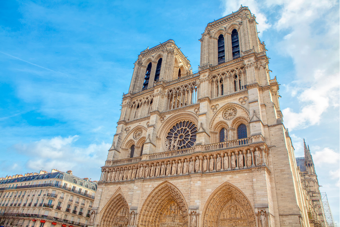 Online Discussion Notre-Dame de Paris